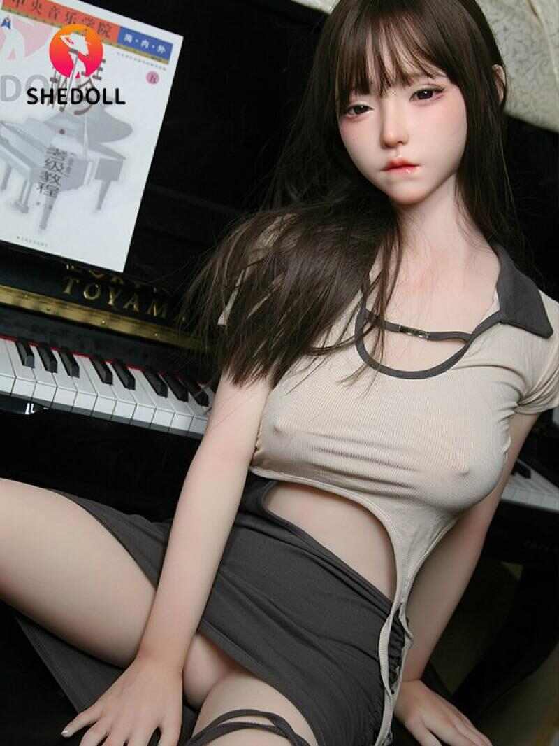 SHEDOLL 楚瑜 158cm｜C罩杯鋼琴學妹｜綁帶灰裙赤足｜可動關節坐姿｜仿真口腔+發熱體
