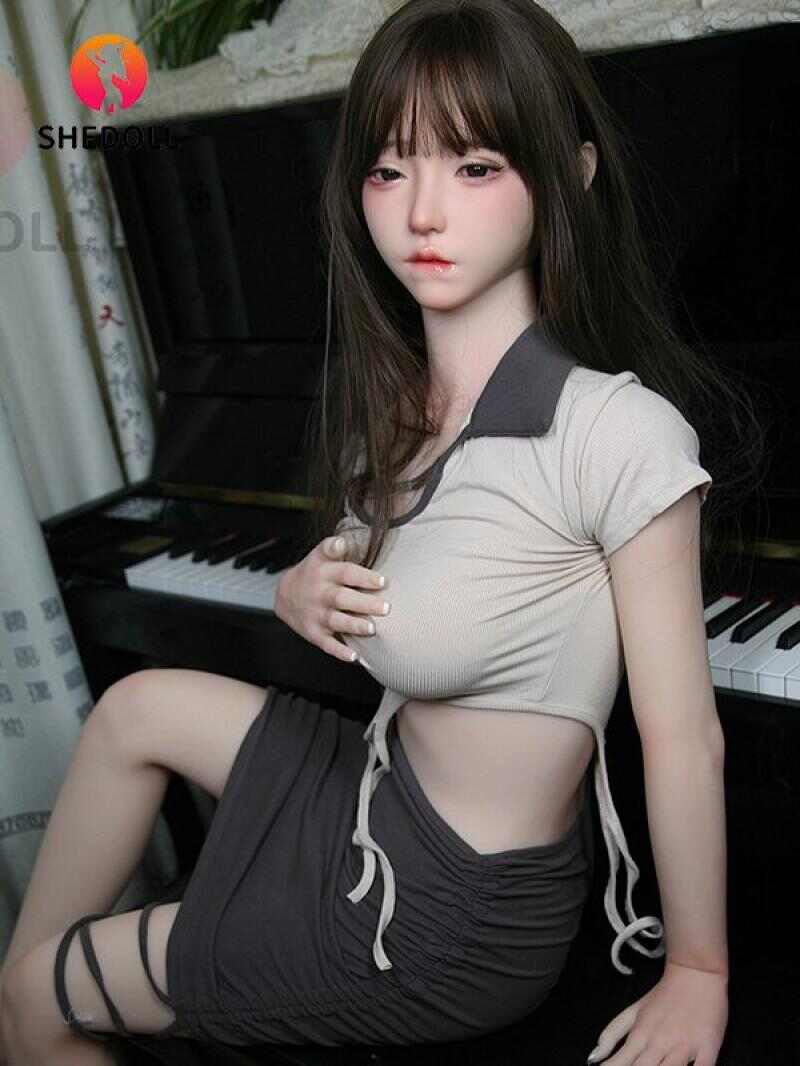 SHEDOLL 楚瑜 158cm｜C罩杯鋼琴學妹｜綁帶灰裙赤足｜可動關節坐姿｜仿真口腔+發熱體