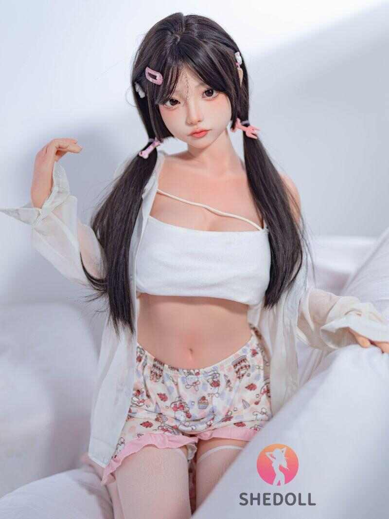 SHEDOLL ルオ イ 148cm | Dカップ | 花柄ドレス風 | 小柄巨乳細腰 | 加熱ボディ+植毛カスタム | 純欲系ガールフレンド