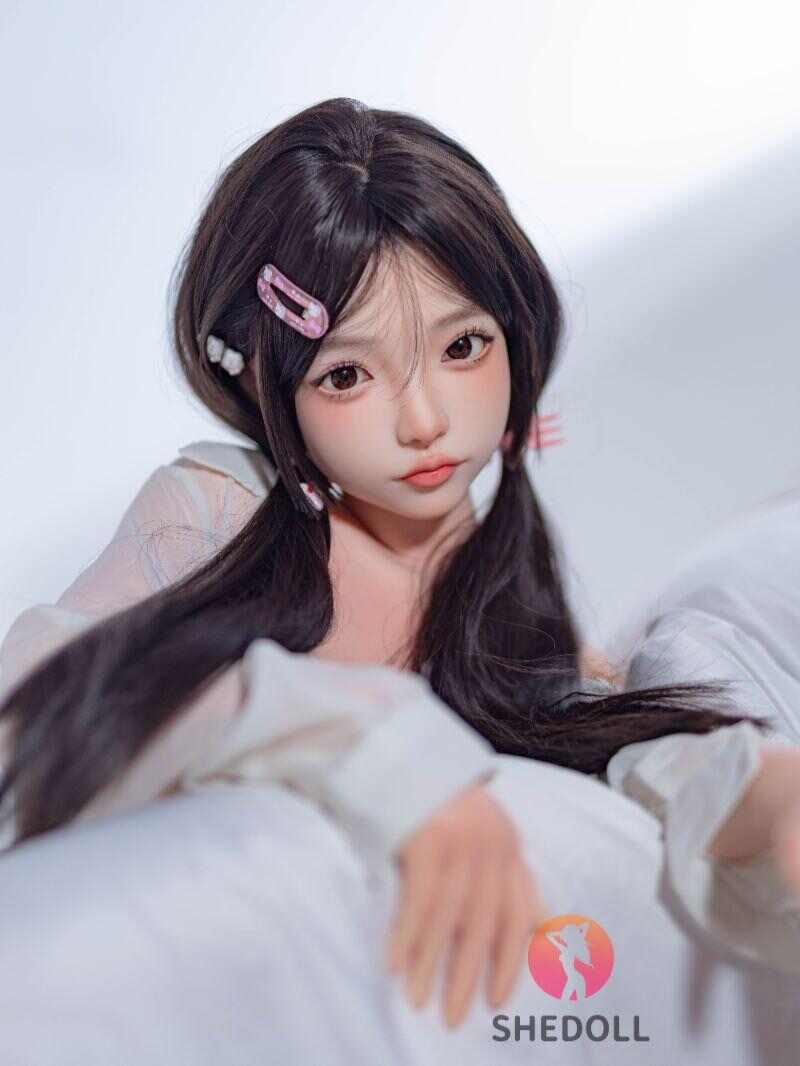 SHEDOLL ルオ イ 148cm | Dカップ | 花柄ドレス風 | 小柄巨乳細腰 | 加熱ボディ+植毛カスタム | 純欲系ガールフレンド