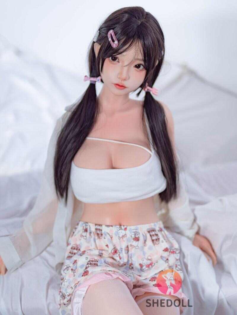 SHEDOLL ルオ イ 148cm | Dカップ | 花柄ドレス風 | 小柄巨乳細腰 | 加熱ボディ+植毛カスタム | 純欲系ガールフレンド